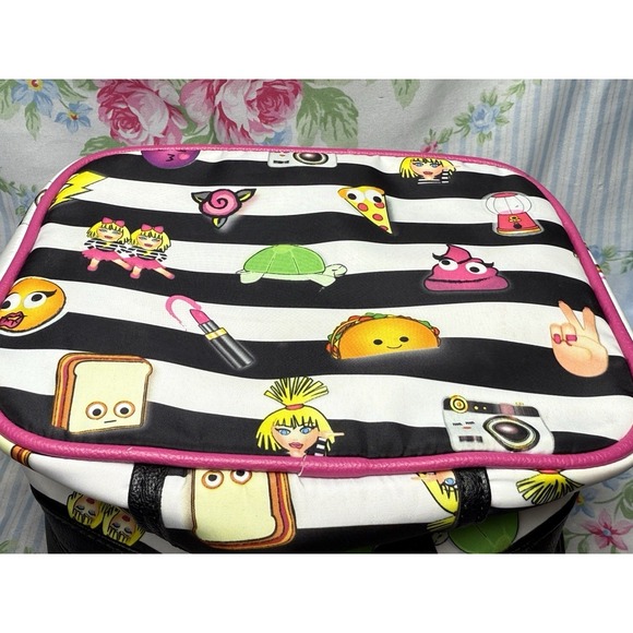 Betsey Johnson Emoji Stripe Makeup Bag Cosmetic Case Used With Tags 7x9 - Picture 7 of 10